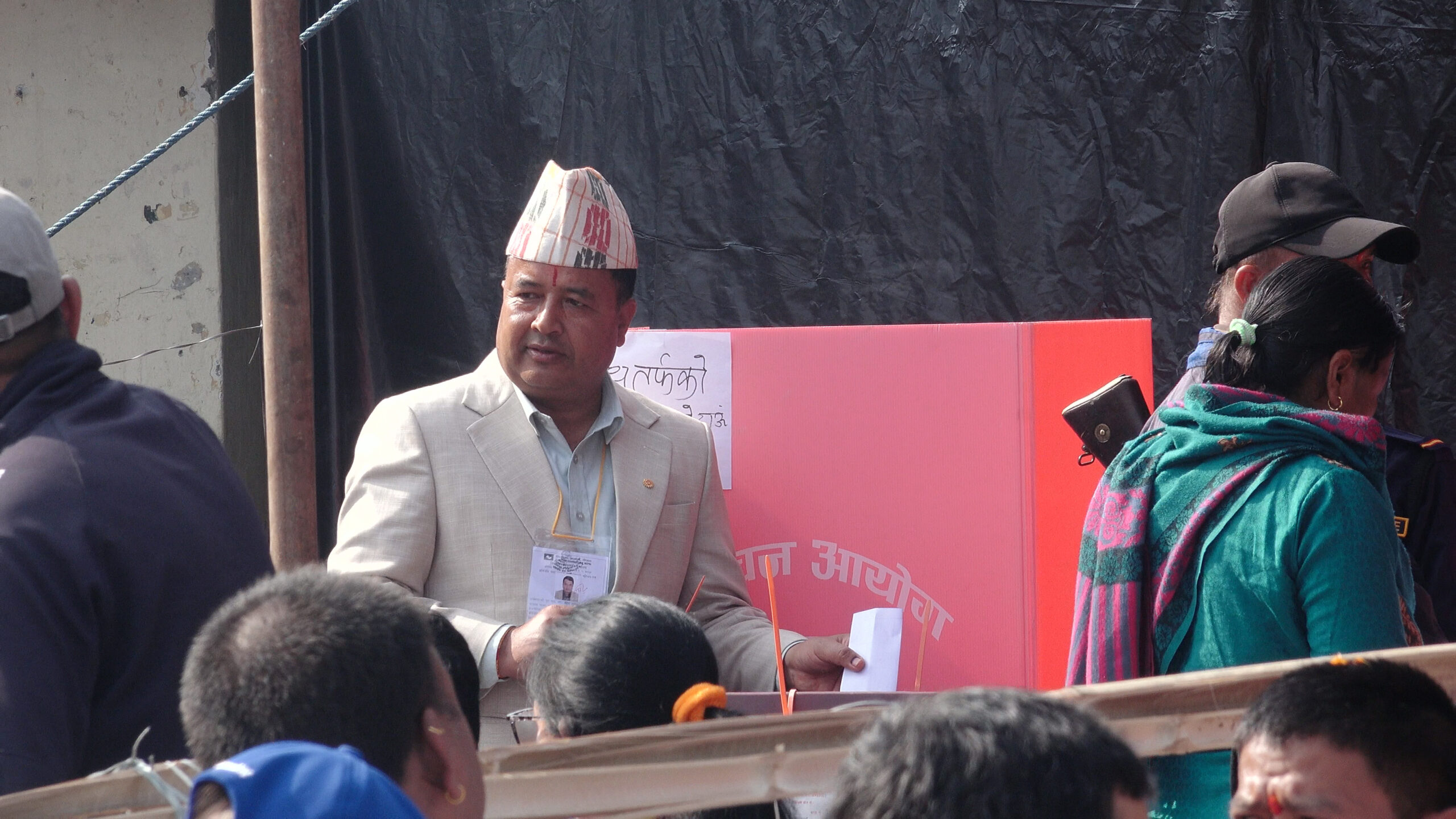 मतदानपछि महेश बस्नेतले भने : बालेनलाई झापालीले स्वीकार गर्दैनन्